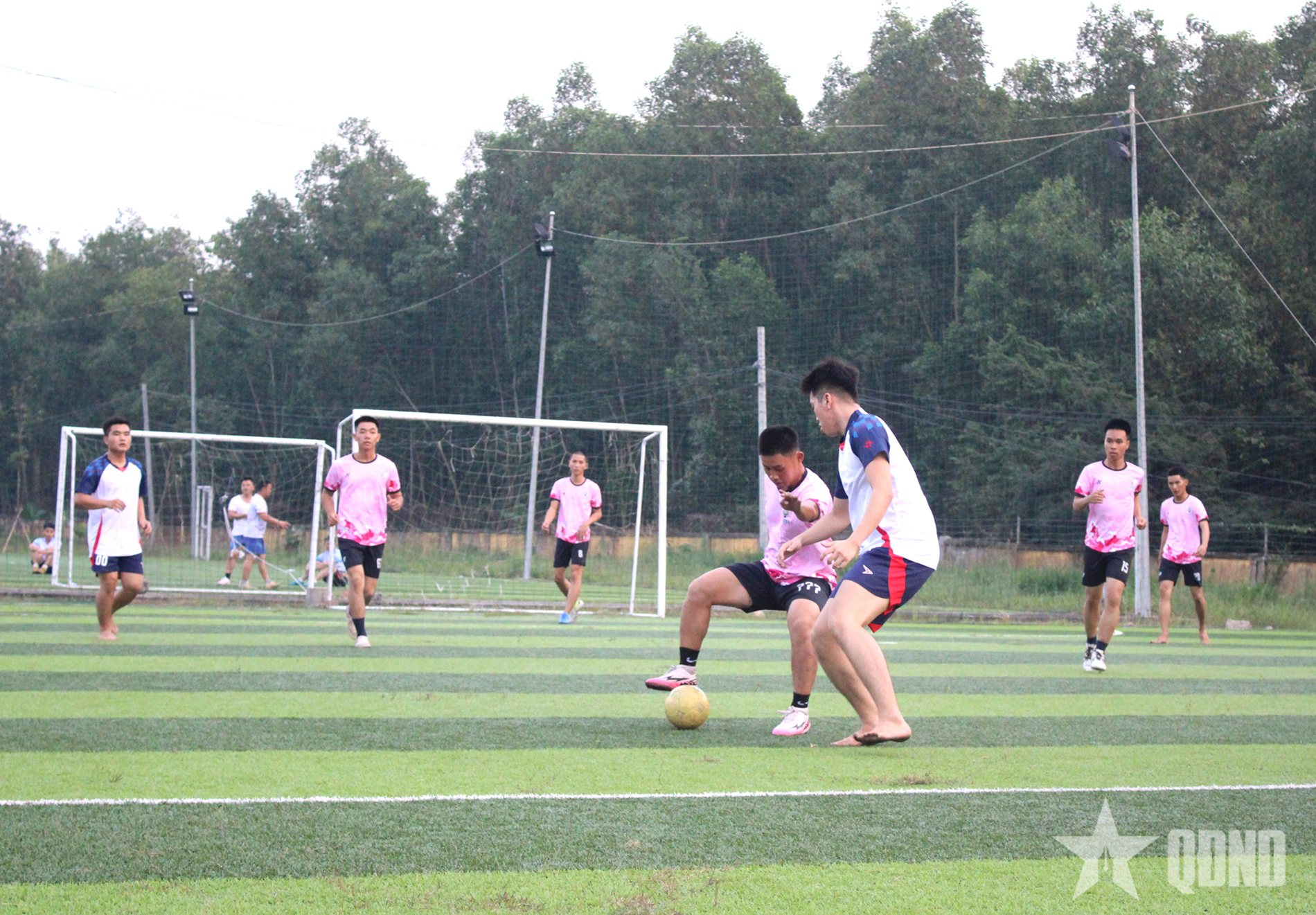 Sôi nổi hoạt động thể thao kỷ niệm 81 năm Ngày thành lập Quân đội nhân dân Việt Nam